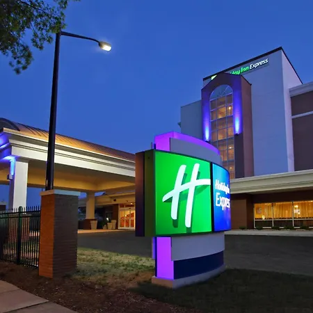 Holiday Inn Express Augusta Downtown, An Ihg Hotel